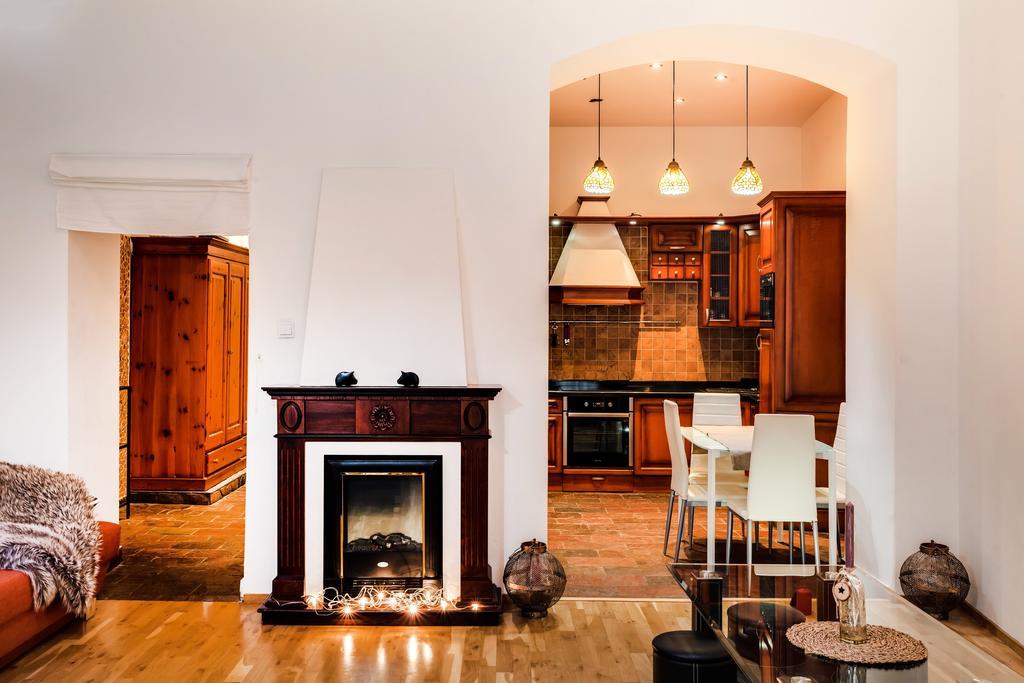 Art Ruzova Apartmán